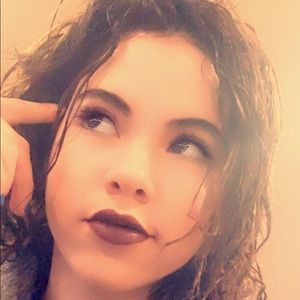 Meet your Posher, Daniela